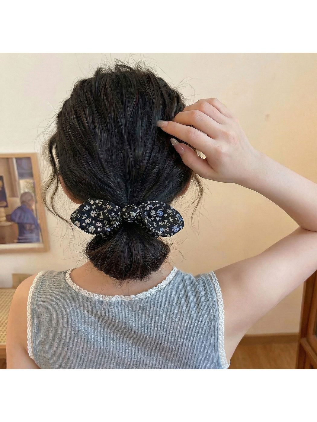 Gifty - Floral Bunny Ear Bow Detail Polyester Hair Tie