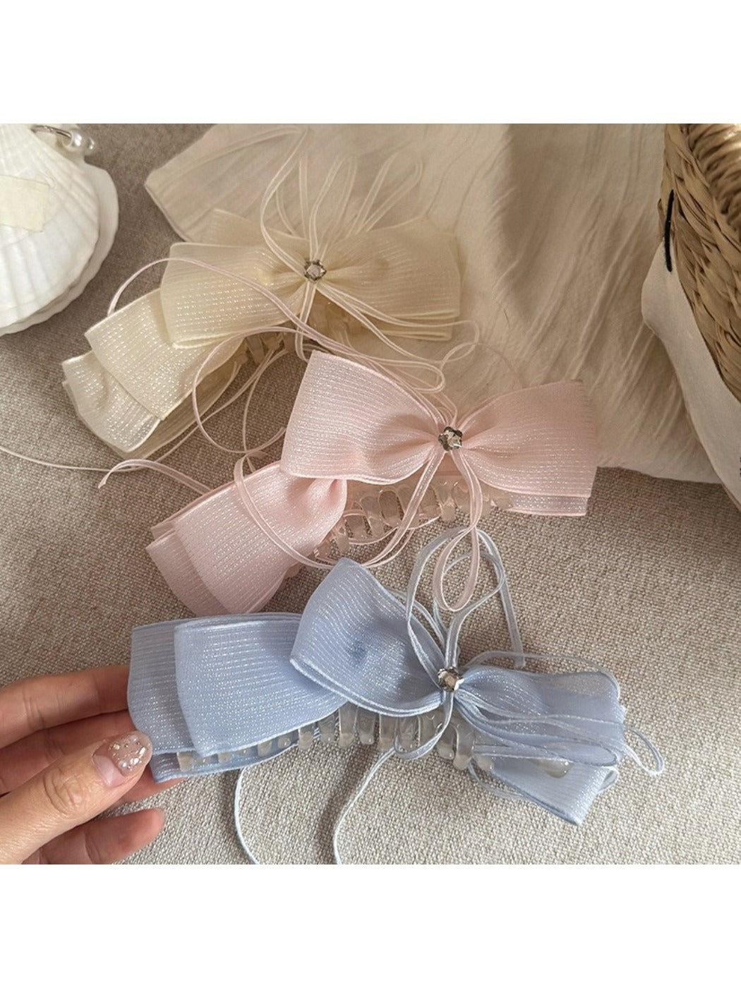 Beau - Elegant Solid Color Bow Banana Clip