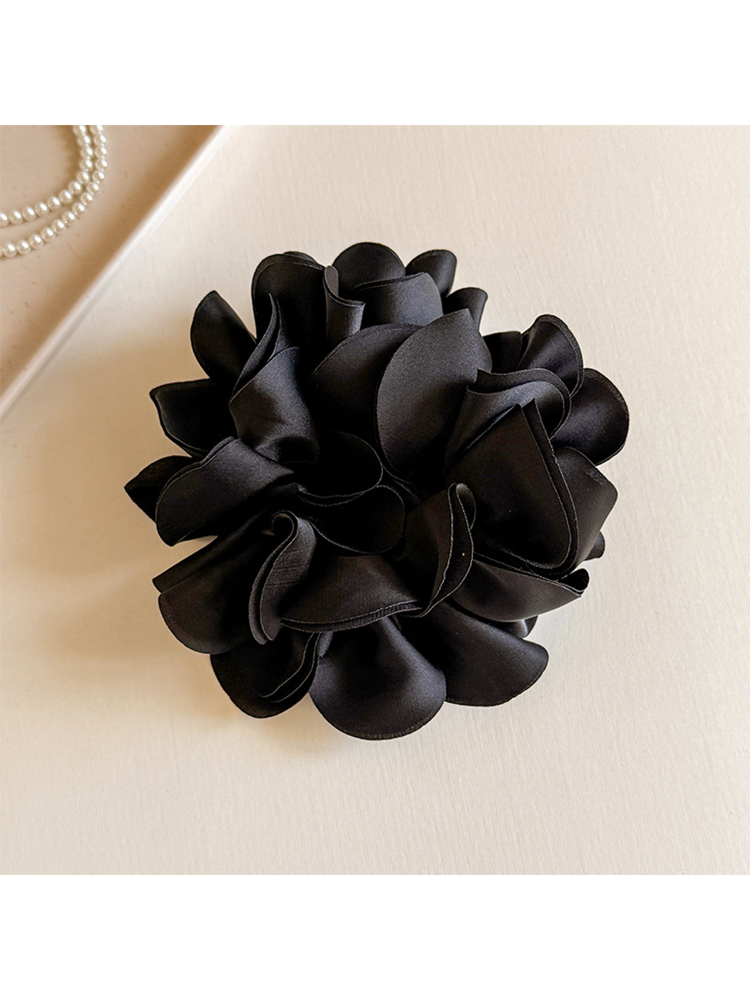 Gifty - Satin Flower Detail Polyester Scrunchie