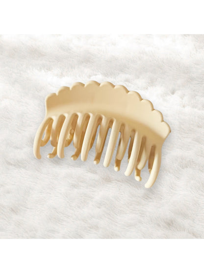Beau - Wave Design Plastic Large Tooth Claw Clip