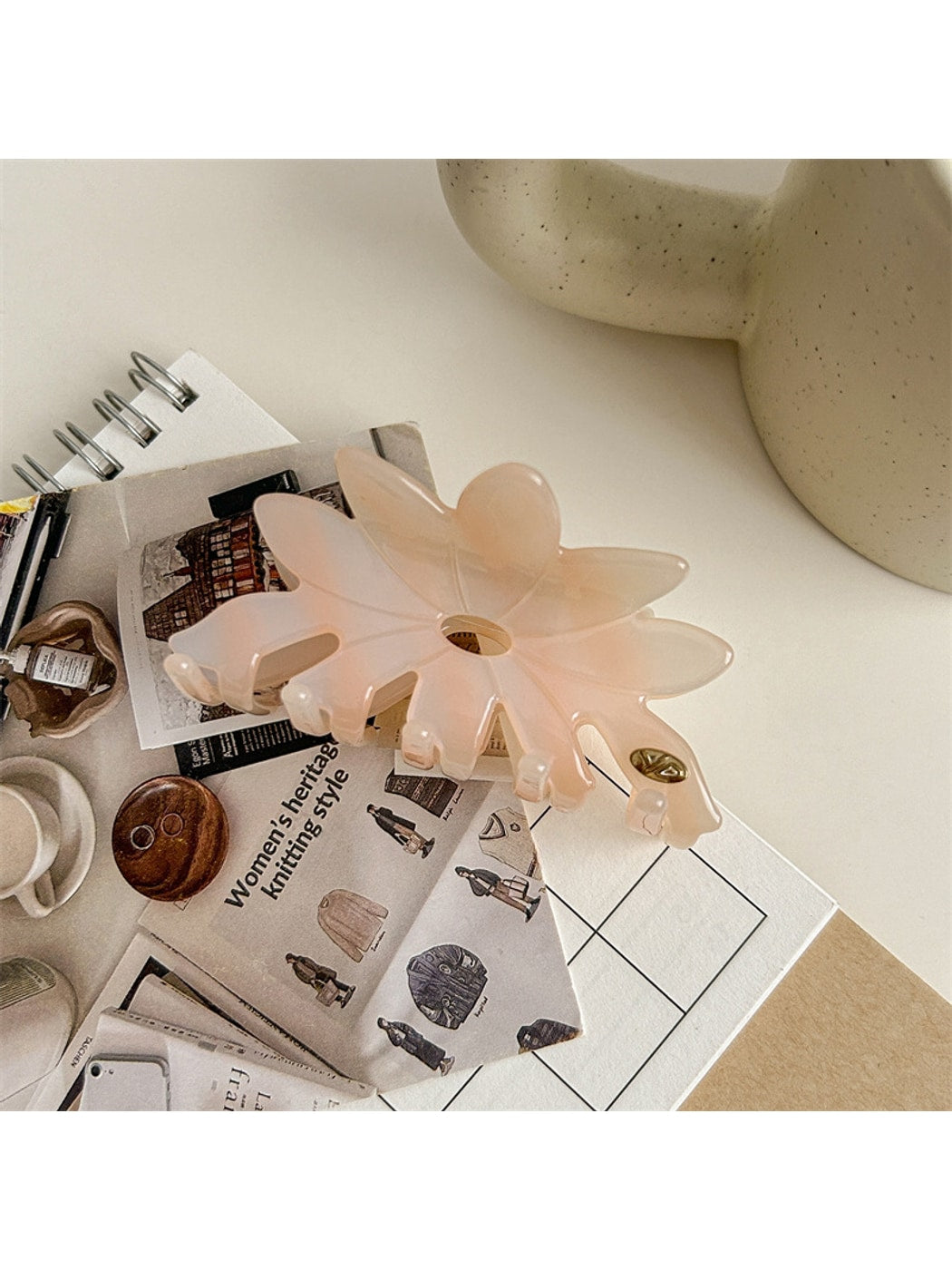 Beau - Glossy Flower Petal Hair Styling Claw Clip