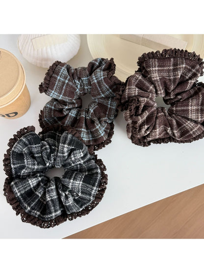 Gifty - Classy Plaid Hair Scrunchie
