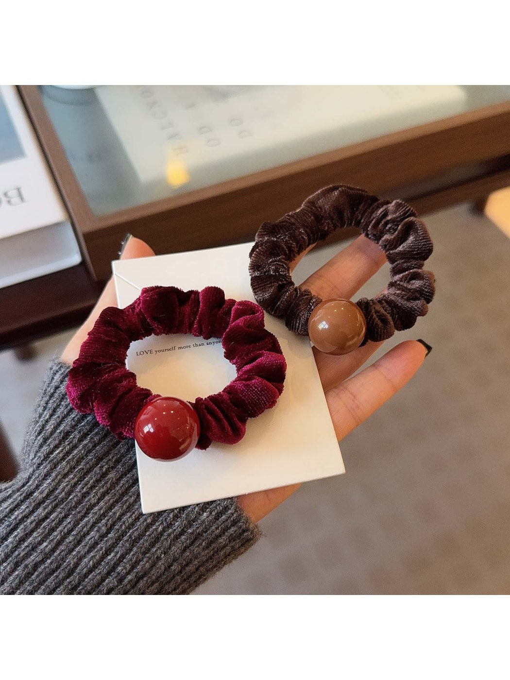 Gifty - Sweet Style Rounded Accent Decorative Hair Tie