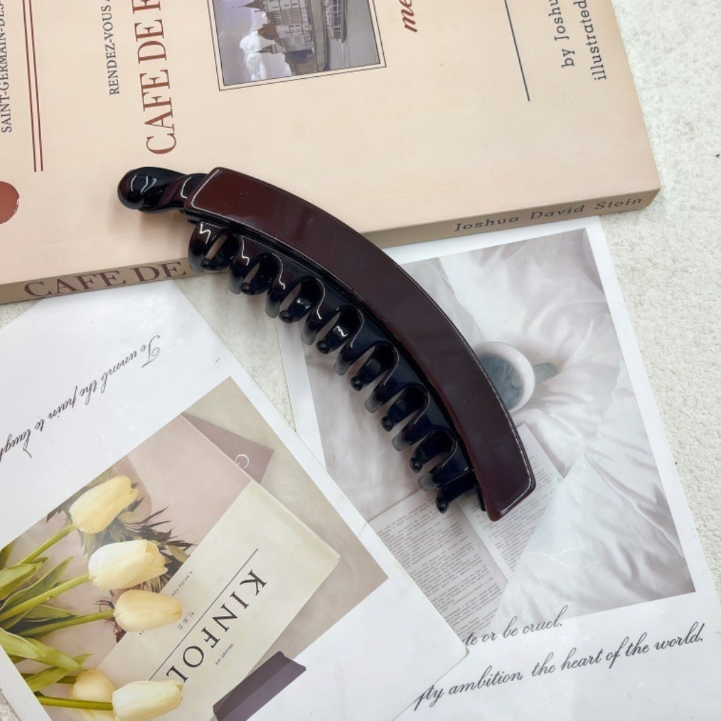 Beau - Curved Mottled Banana Hair Clip