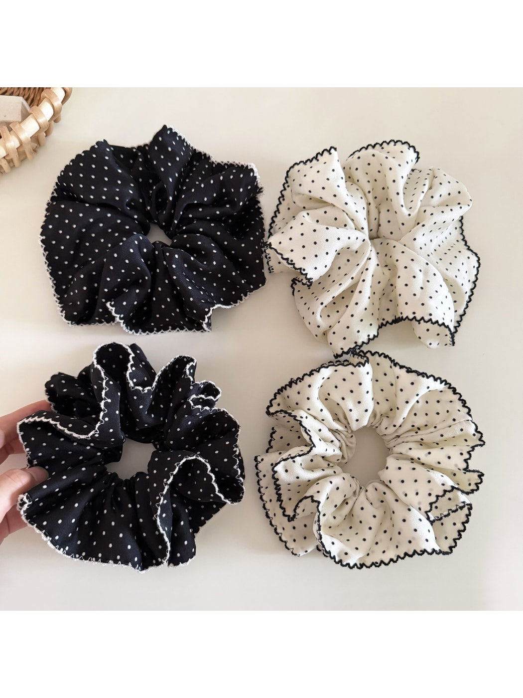 Gifty - Ruffled Polka Dot Scalloped Edge Scrunchie