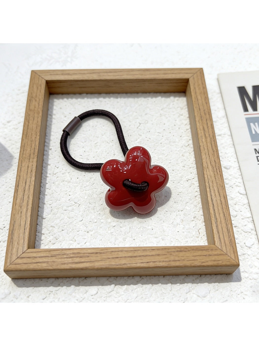 Gifty - Versatile Red Hair Tie