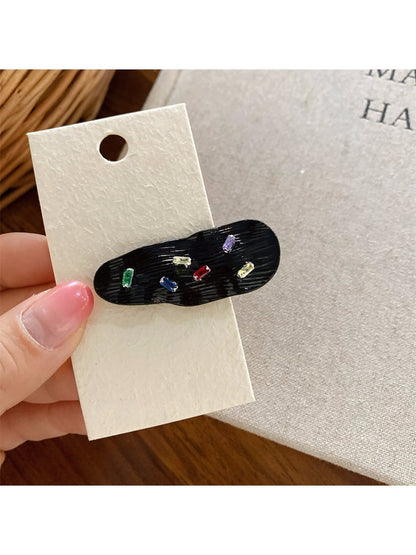 Beau - Minimalist Undulating Teardrop Hair Clip