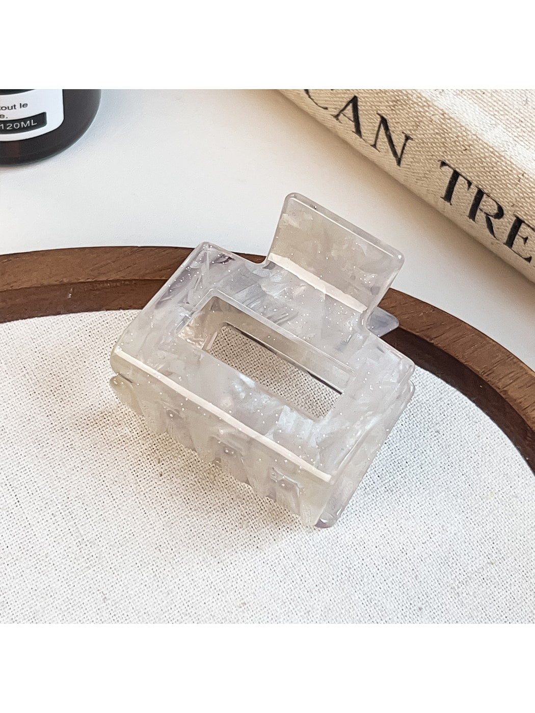 Beau - Glossy Geometric Acrylic Hair Styling Claw Clip