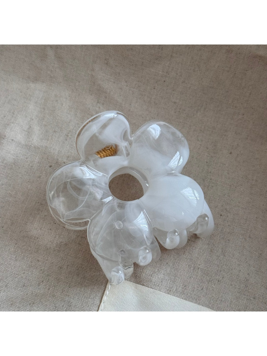 Beau - Sweet Floral Openwork Hair Claw Clip