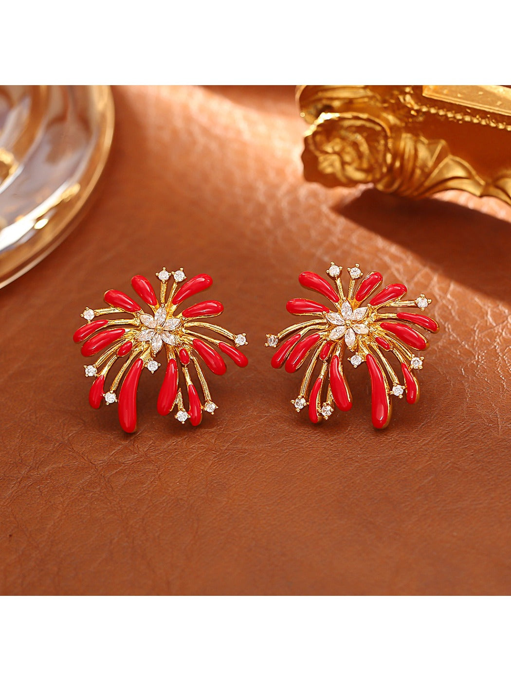 Earedge - Sparkling Firework Shaped Stud Earrings