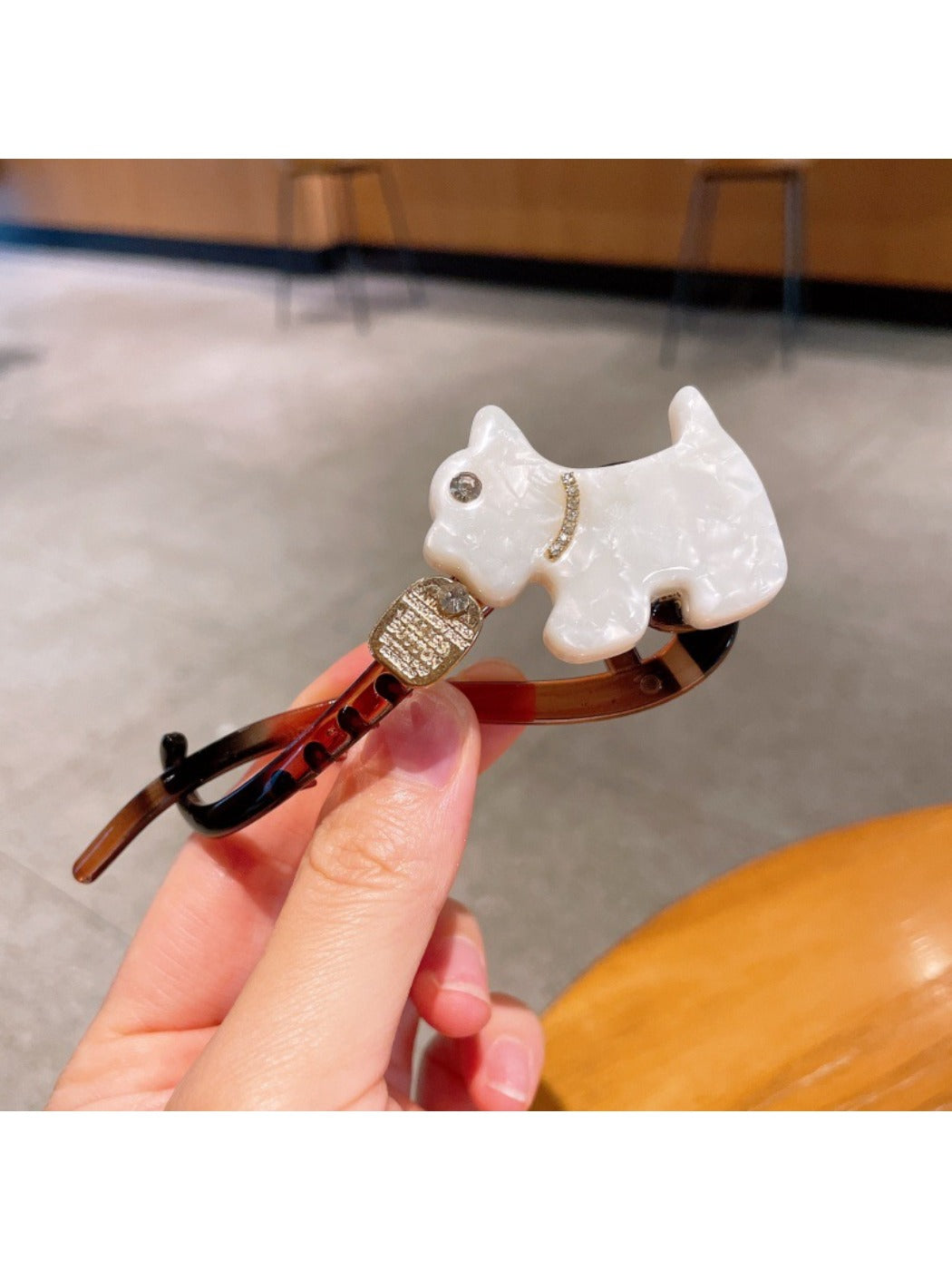 Beau - Vintage Puppy Shaped Hair Claw Clip