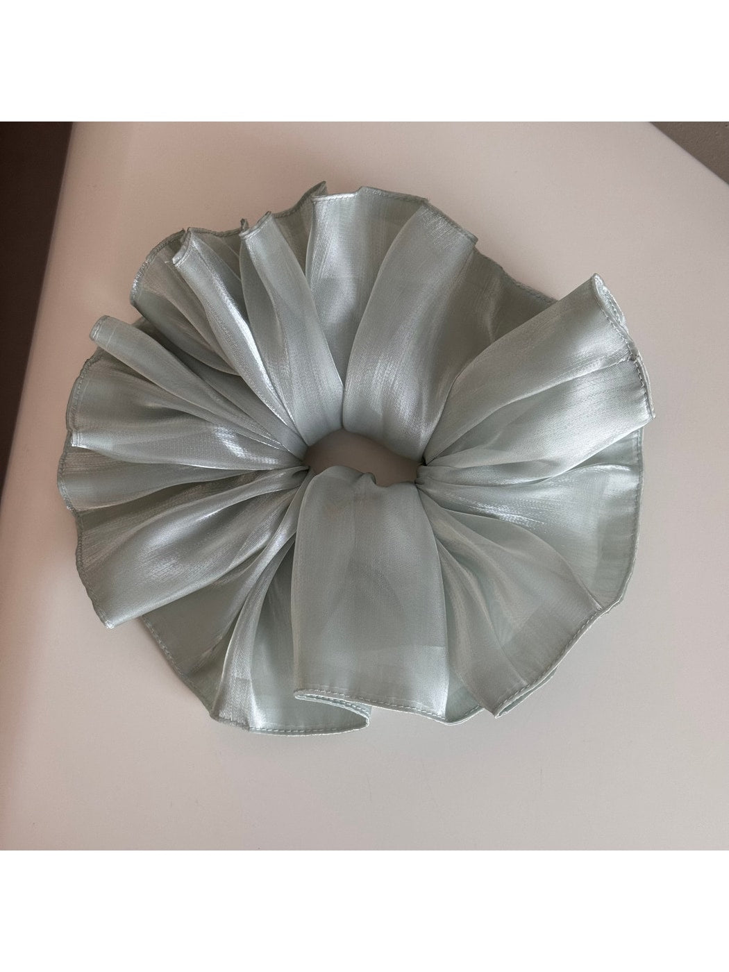 Gifty - Ruffled Sheen Polyester Fiber Scrunchie