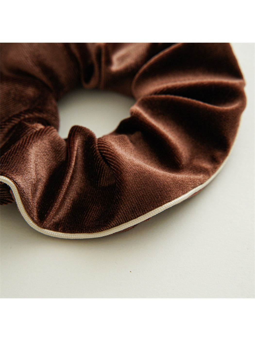 Gifty - Velvet Scrunchie Hair Ring