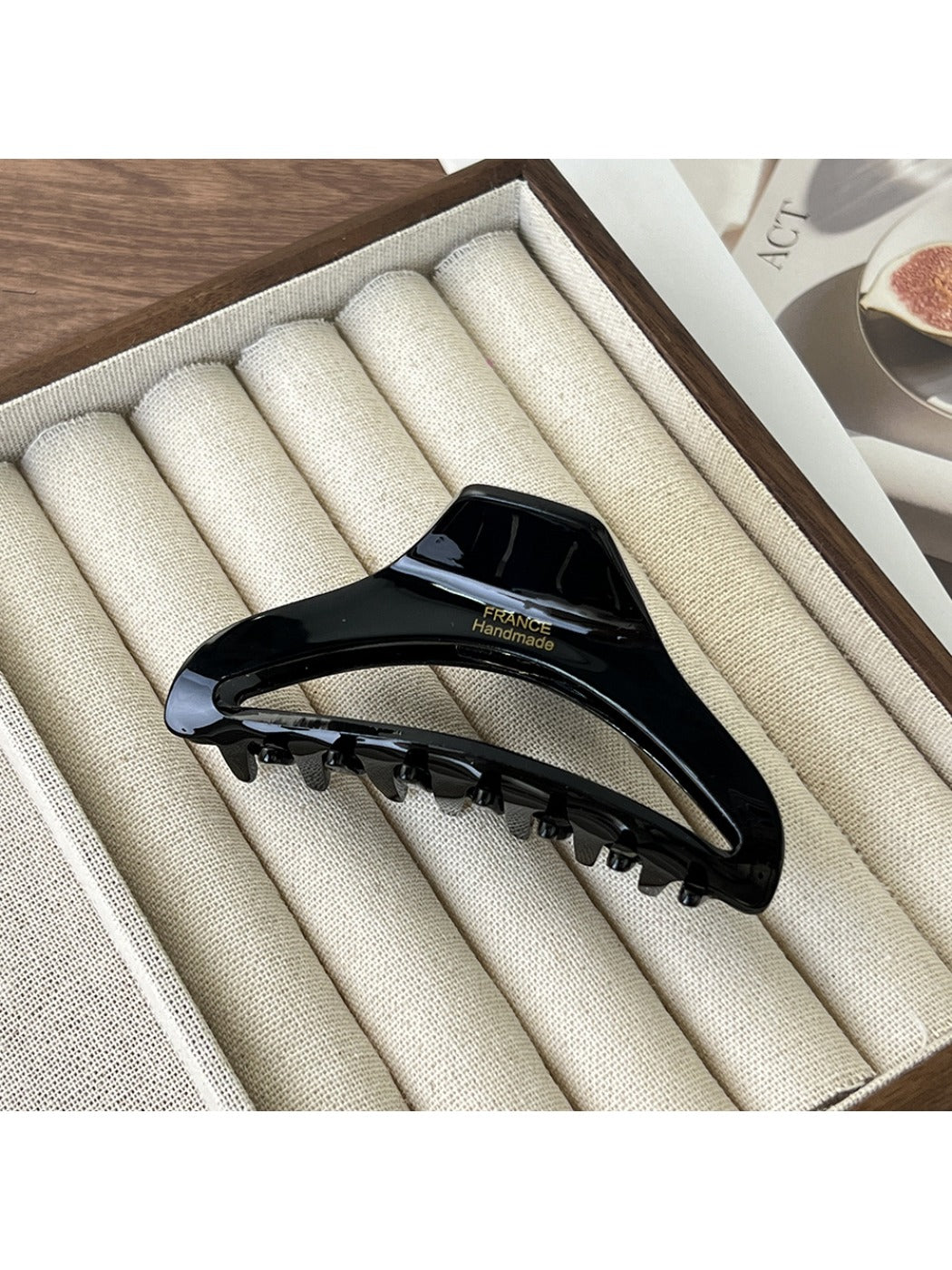 Beau - Retro Half Moon Openwork Claw Clip