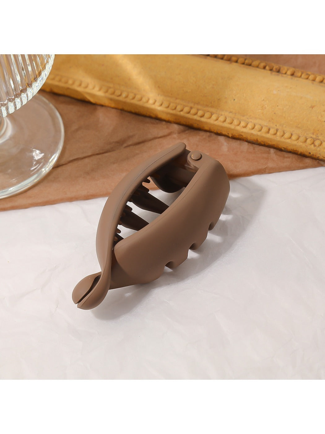 Beau - Premium Banana Shape Hair Clip