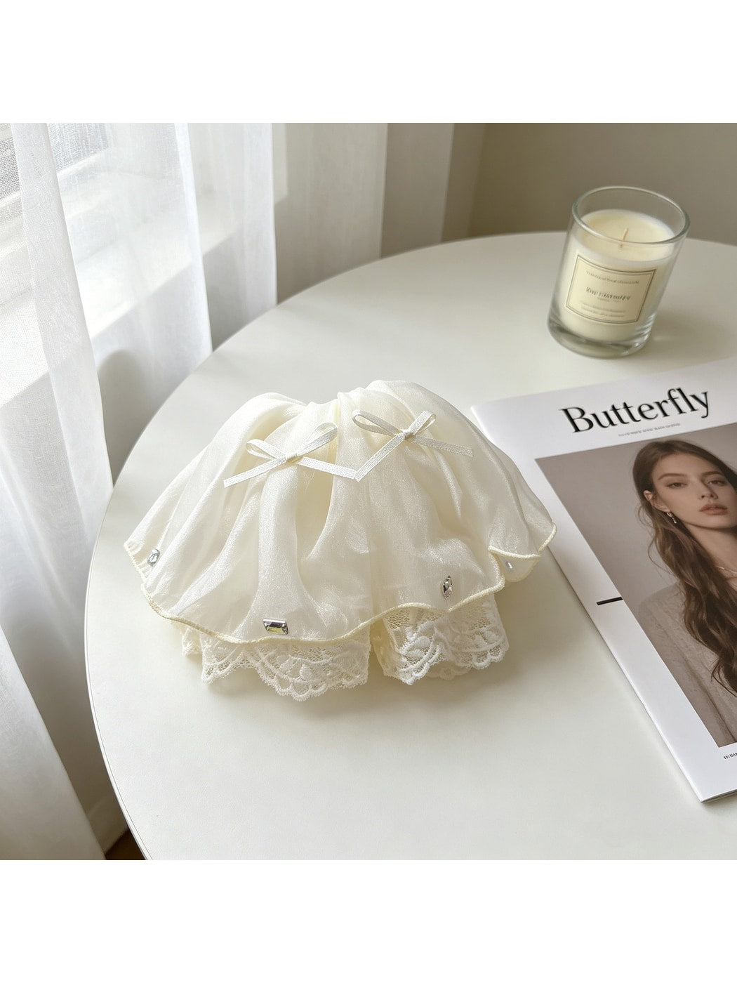 Beau - Ballet Style Lace Trim Bow Ponytail Hair Clip