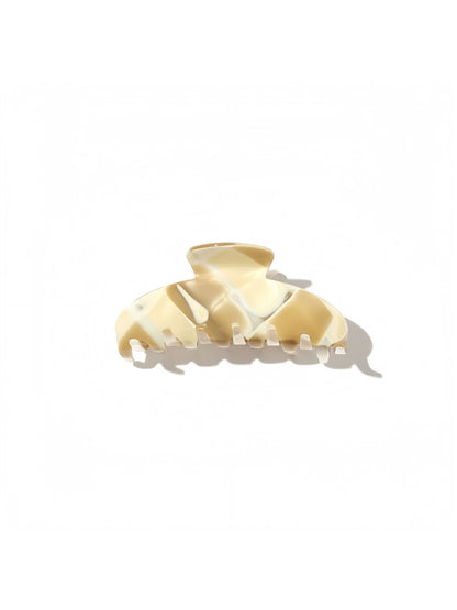 Beau - Oval Acetate Fiber Patterned Hair Claw Clip