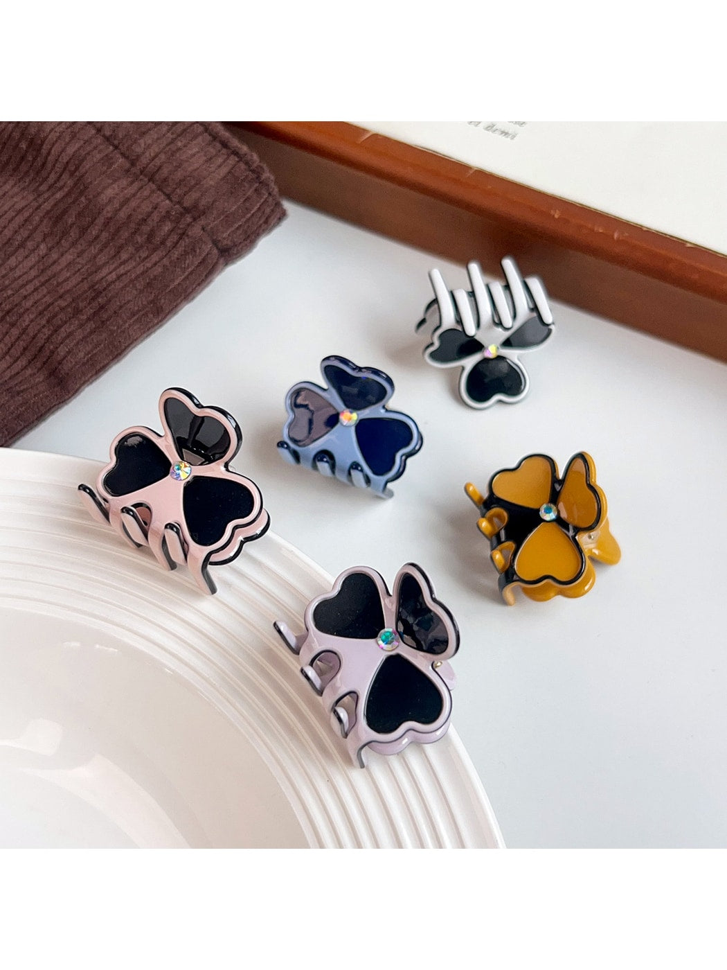 Beau - Acetate Three Petal Flower Alloy Claw Clip