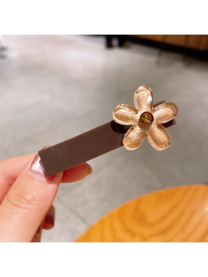 Beau - Single Color Flower Shaped Hair Clip
