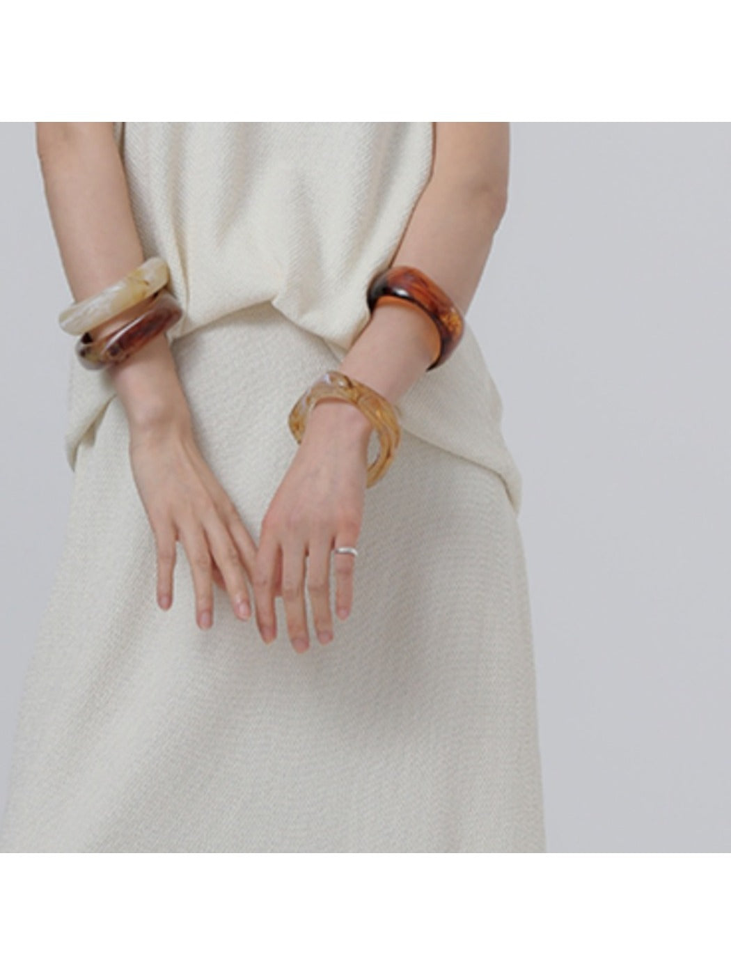 Lovra vintage bangle bracelet worn on wrist showcasing ombre color effect