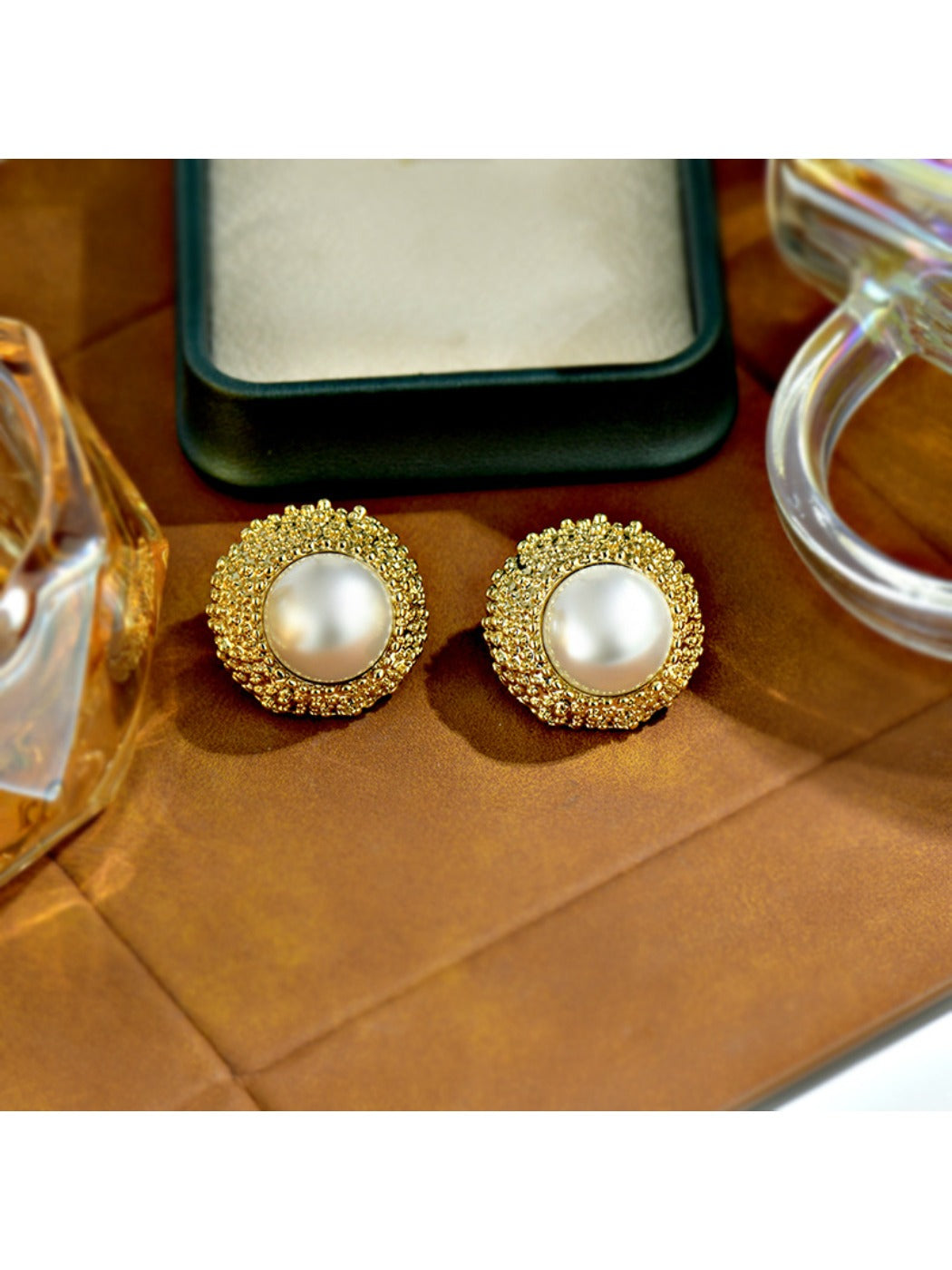 Earedge - Three-Dimensional Round Earrings