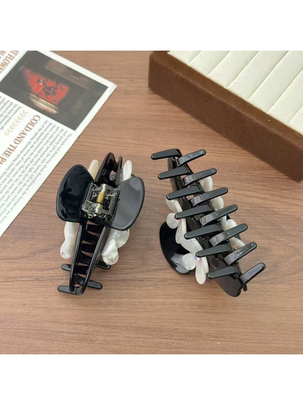 Beau - Minimalist Semi Circular Hair Claw Clip