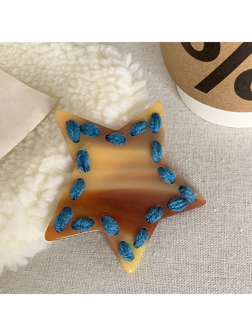 Beau - Star Shaped Geometric Hair Clip