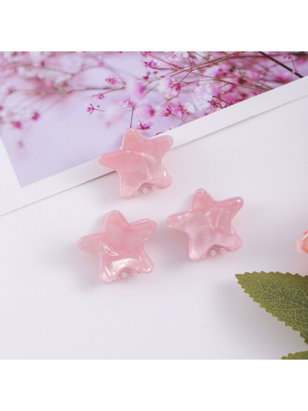 Beau - Adorable Star Shaped Hair Clip