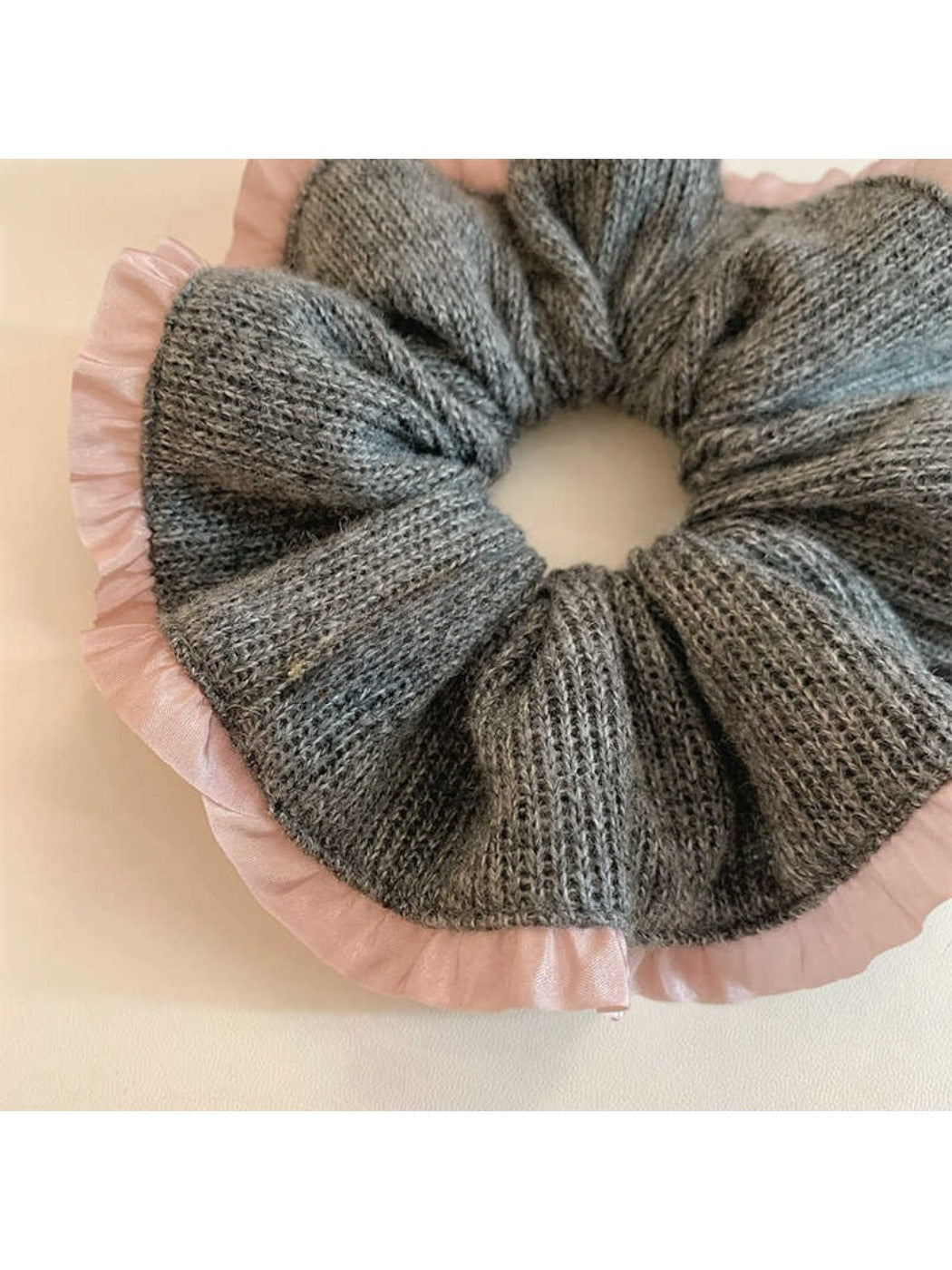 Gifty - Chunky Scrunchies Knit Hair Ties