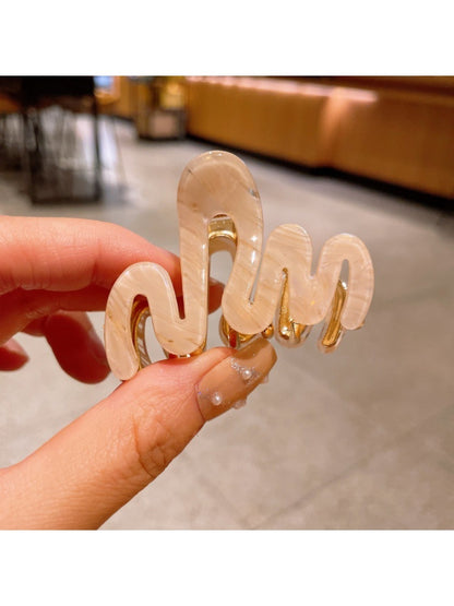 Beau - Elegant Wave Patterned Hair Claw Clip