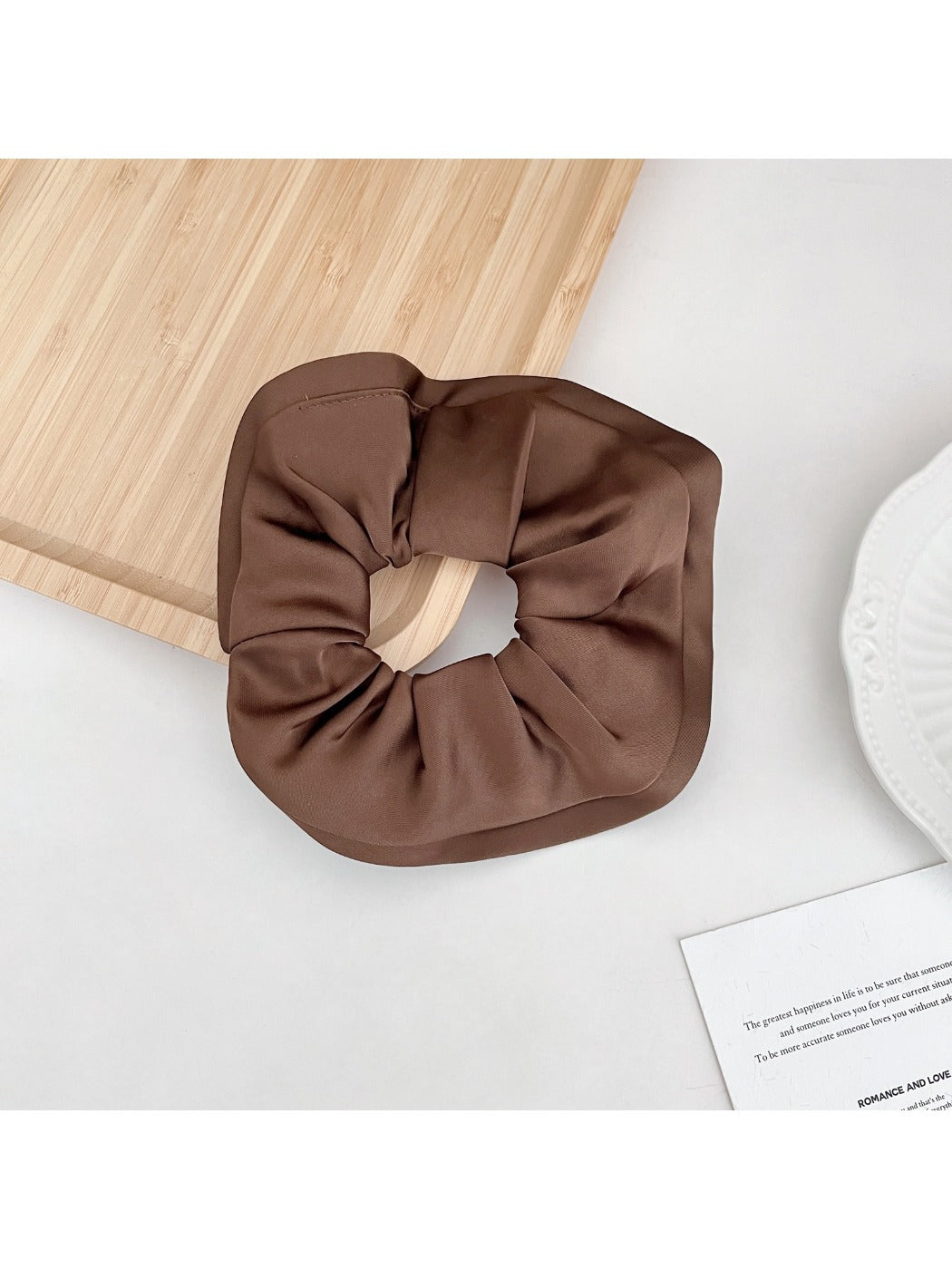 Gifty - Elegant Ruffle Scrunchie Hair Tie Ponytail Holder