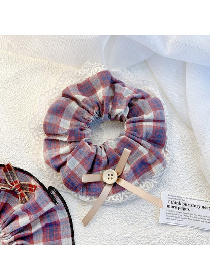 Gifty - Vintage Bow Checkered Scrunchie