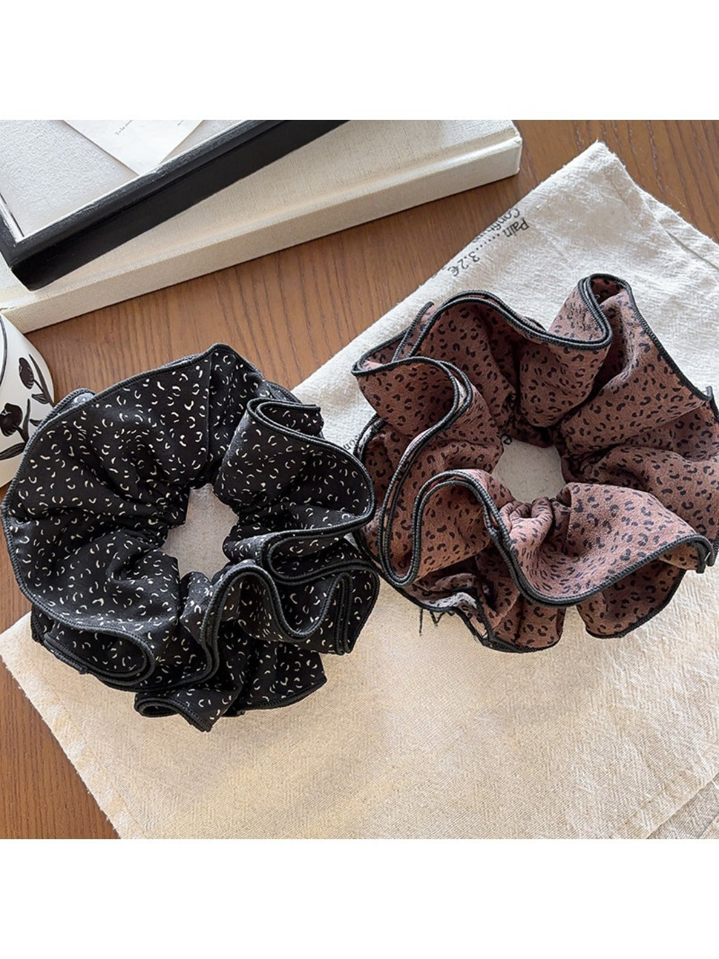 Gifty - Leopard Print Pleated Hair Loop