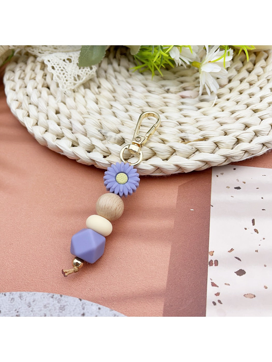 Keypus - Stylish Daisy Pendant