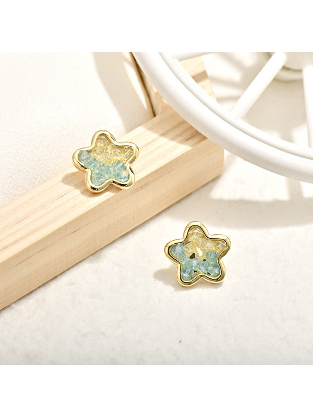 Earedge - Gradient Pentagram Statement Earrings