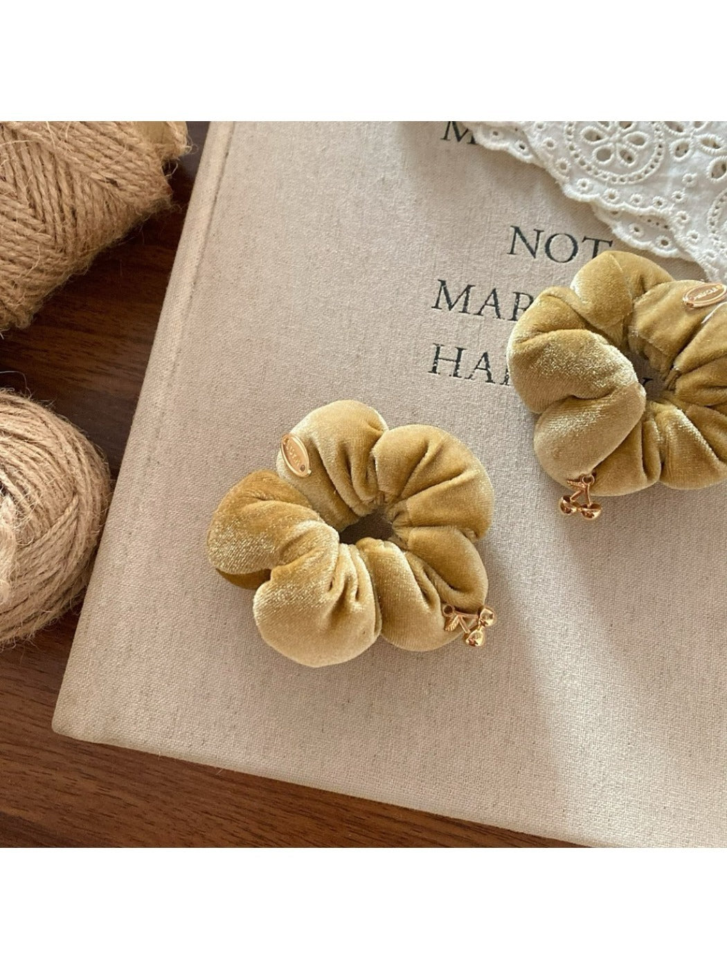 Gifty - Velvet Textured Scrunchies Hair Ties