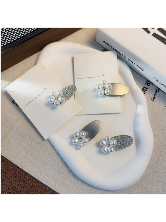 Beau - Sweet Style Rounded Flower Design Hair Clip