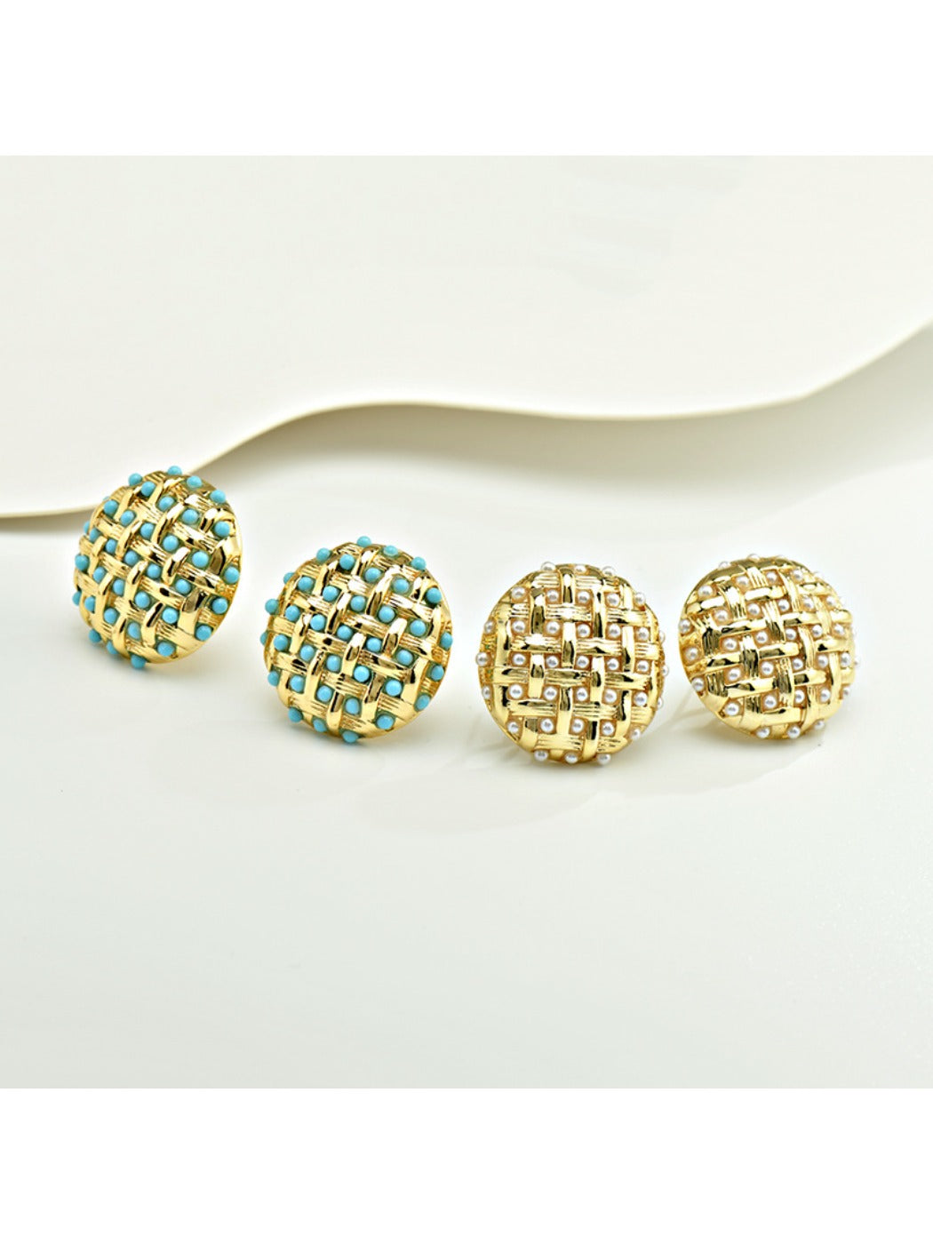 Earedge - Polka Dot Round Earrings