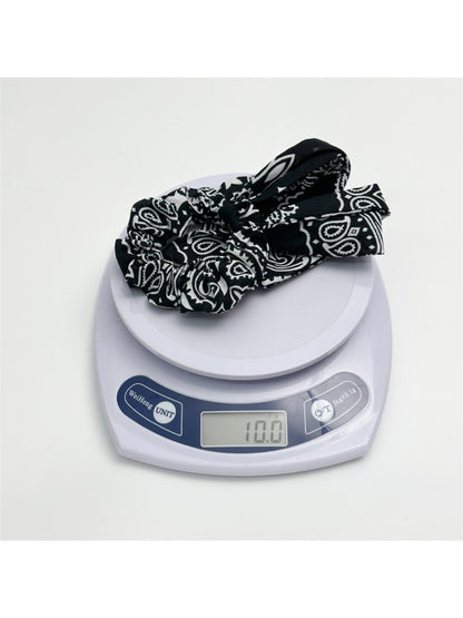 Gifty - Colorful Printed Hair Scrunchie