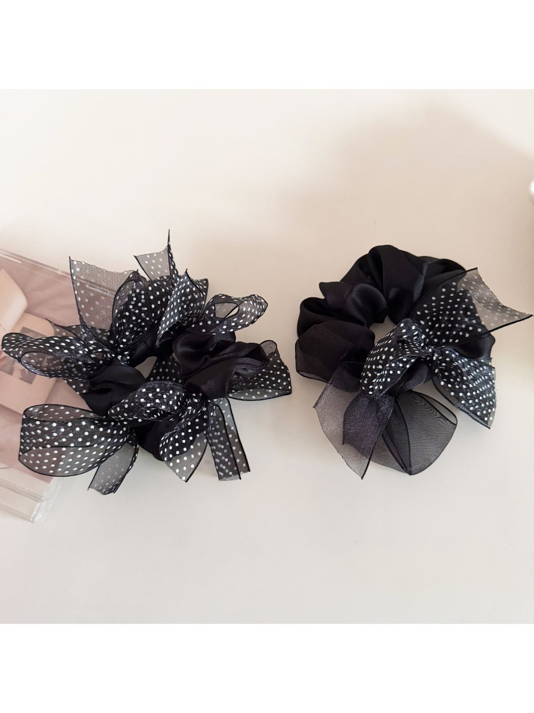 Gifty - Black Mesh Polka Dot Bow Scrunchie