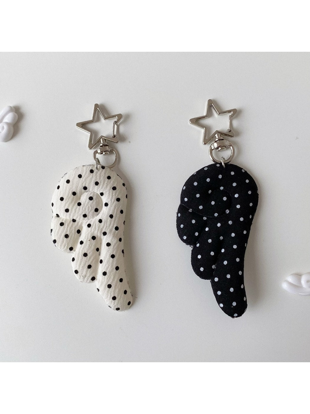 Keypus - Retro Angel Wing Fabric Charm Alloy Keychain
