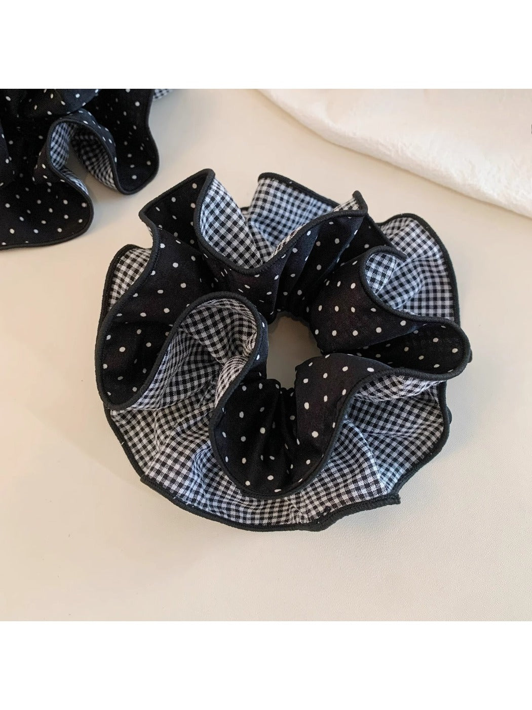Gifty - Polka Dot Two Tone Scrunchie