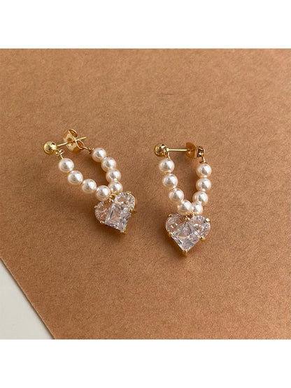 Earedge - Minimalist Heart Shaped Earrings
