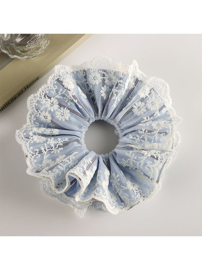 Gifty striped print scrunchie displayed on a white background