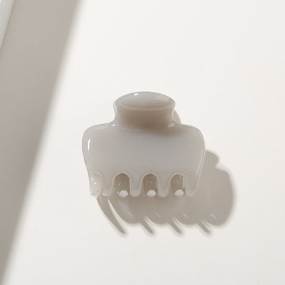 Beau - Simple Glossy Geometric Hair Claw Clip