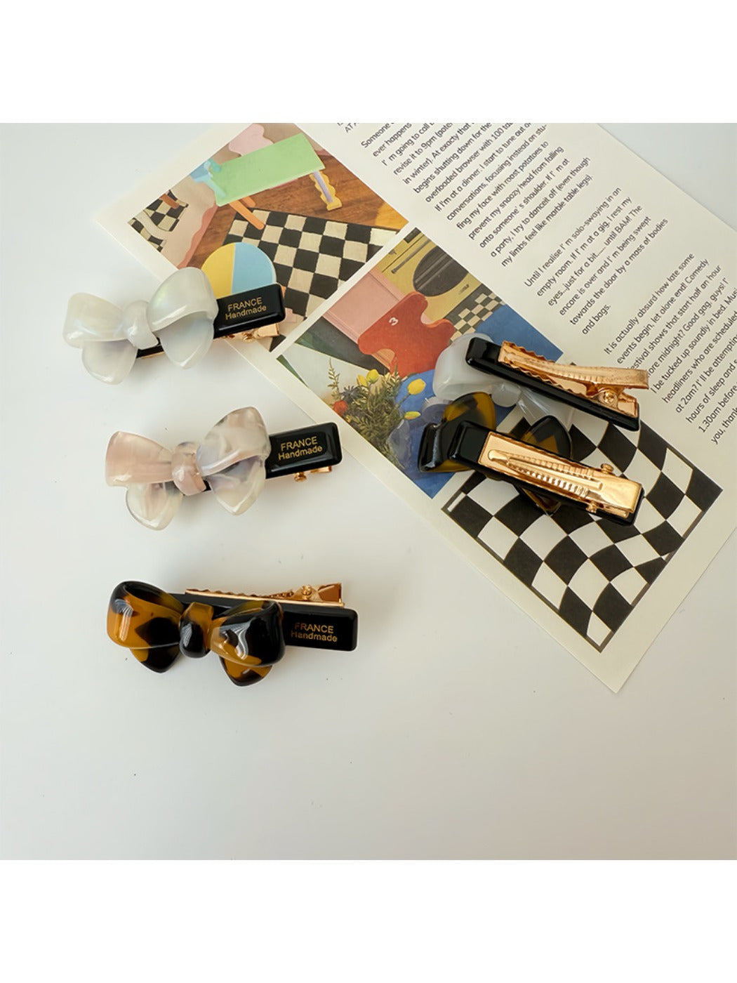 Beau - Trendy Bow Hair Clip