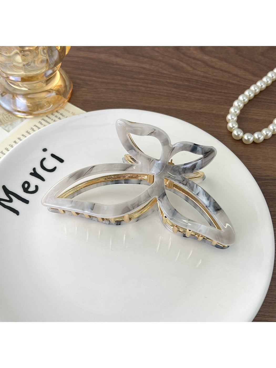 Beau - Pretty Butterfly Acetate Hair Clip