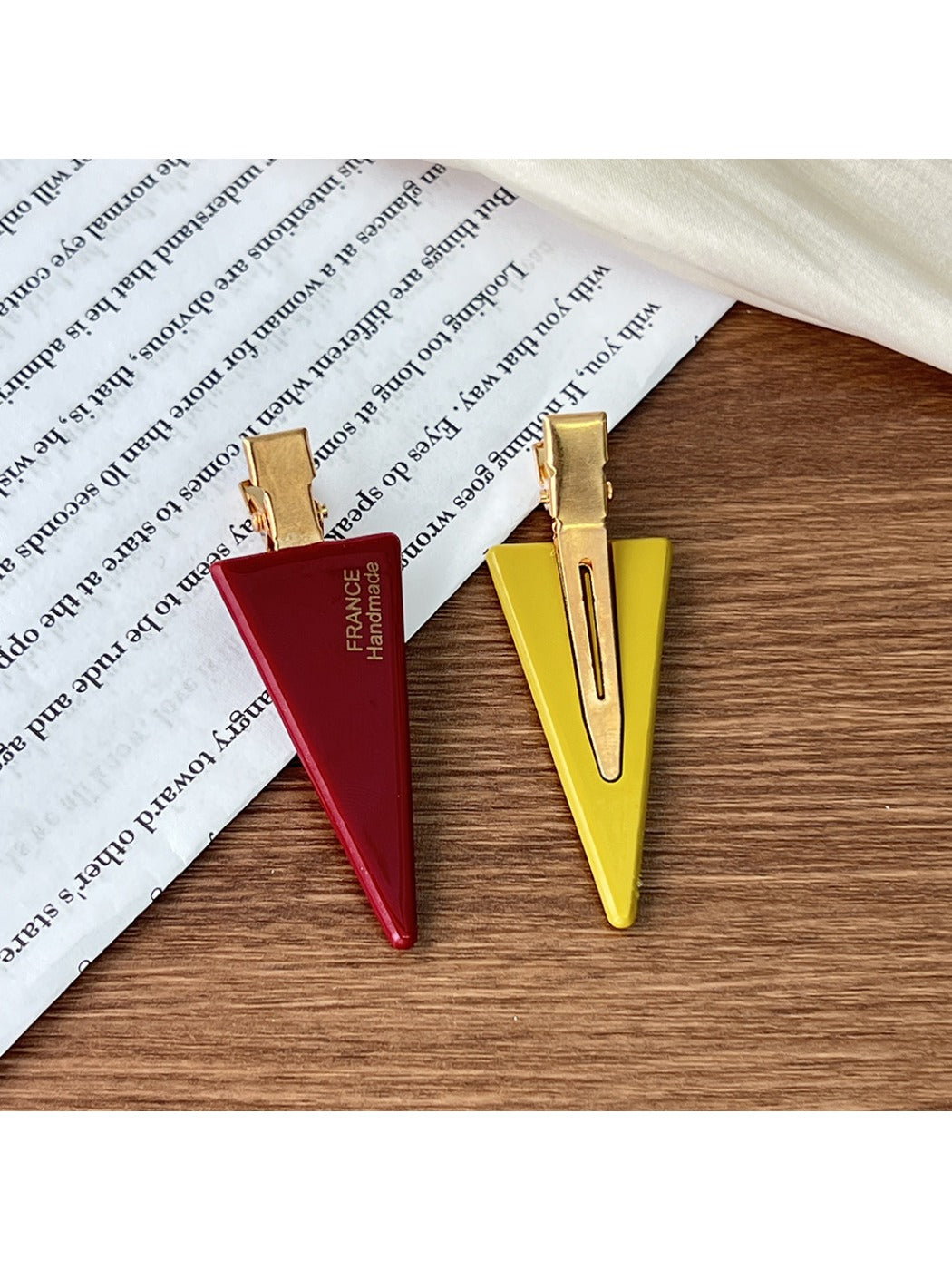 Beau - Elegant Triangle Acetate Hair Clips