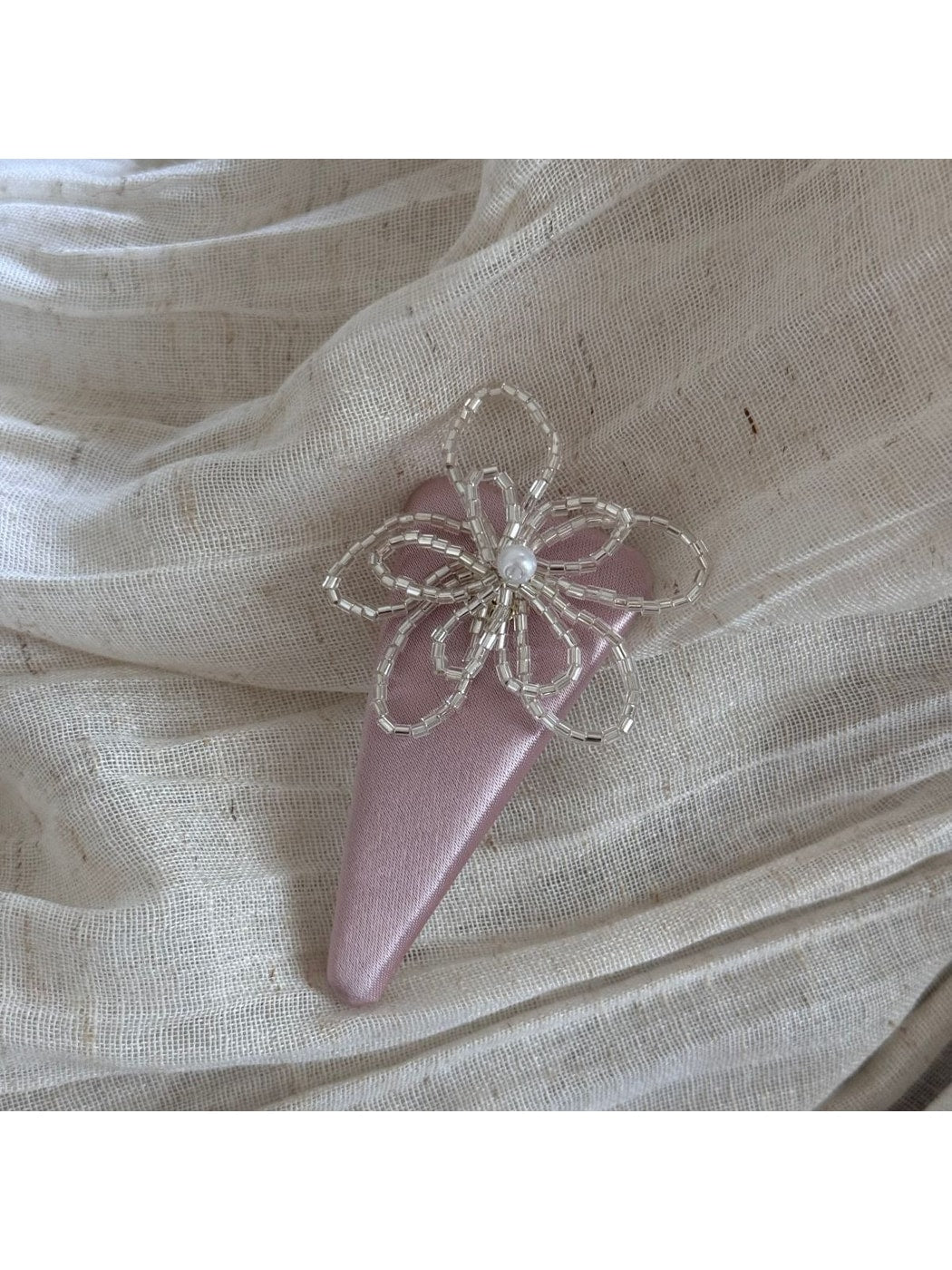 Beau - Beaded Flower Irregular Hair Clip
