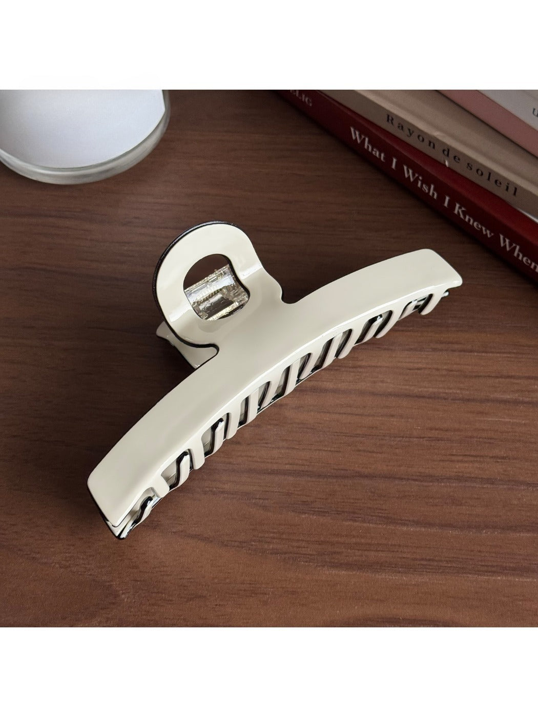 Beau - Geometric Line Acetate Claw Hair Clip
